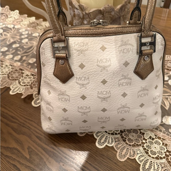 MCM Princess Lion Handbag - Picture 2 of 15